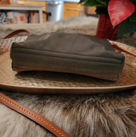 Dooney & Bourke The Nylon Crossbody Pouchette Purse dark brown and tan leather - Picture 5 of 5